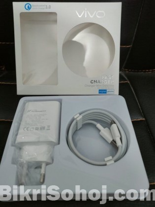 Vivo Qualcomm 3.0 Premium Quality  Type-C Cable wall charger